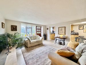 Photo 10- click for photo gallery